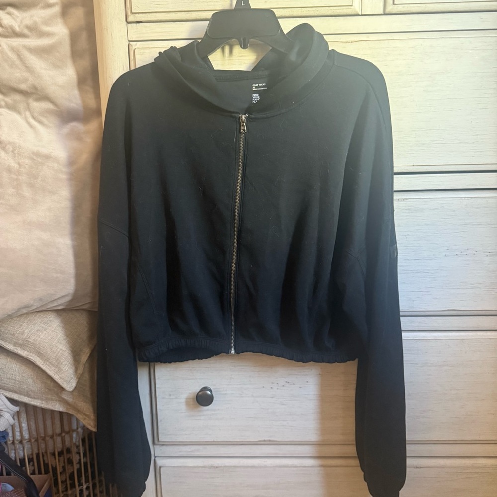 Gilly Hicks Cropped Black Hoodie